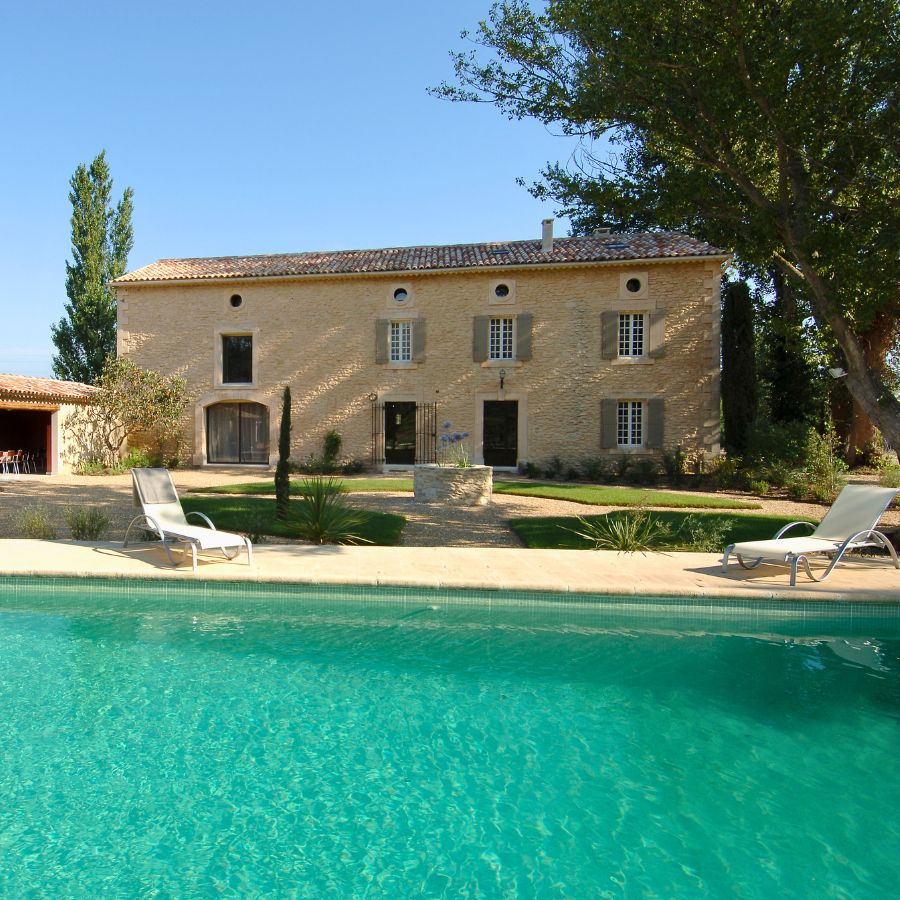 Piscine de Vacances au Mas Molière Lubéron